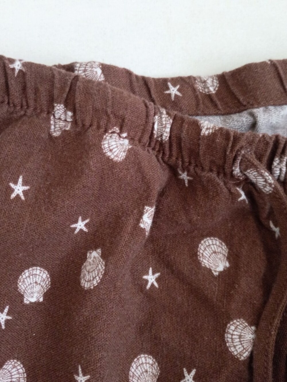 Cali1850 brown and white seashell print rayon and linen blend beach pants - Picture 13 of 13
